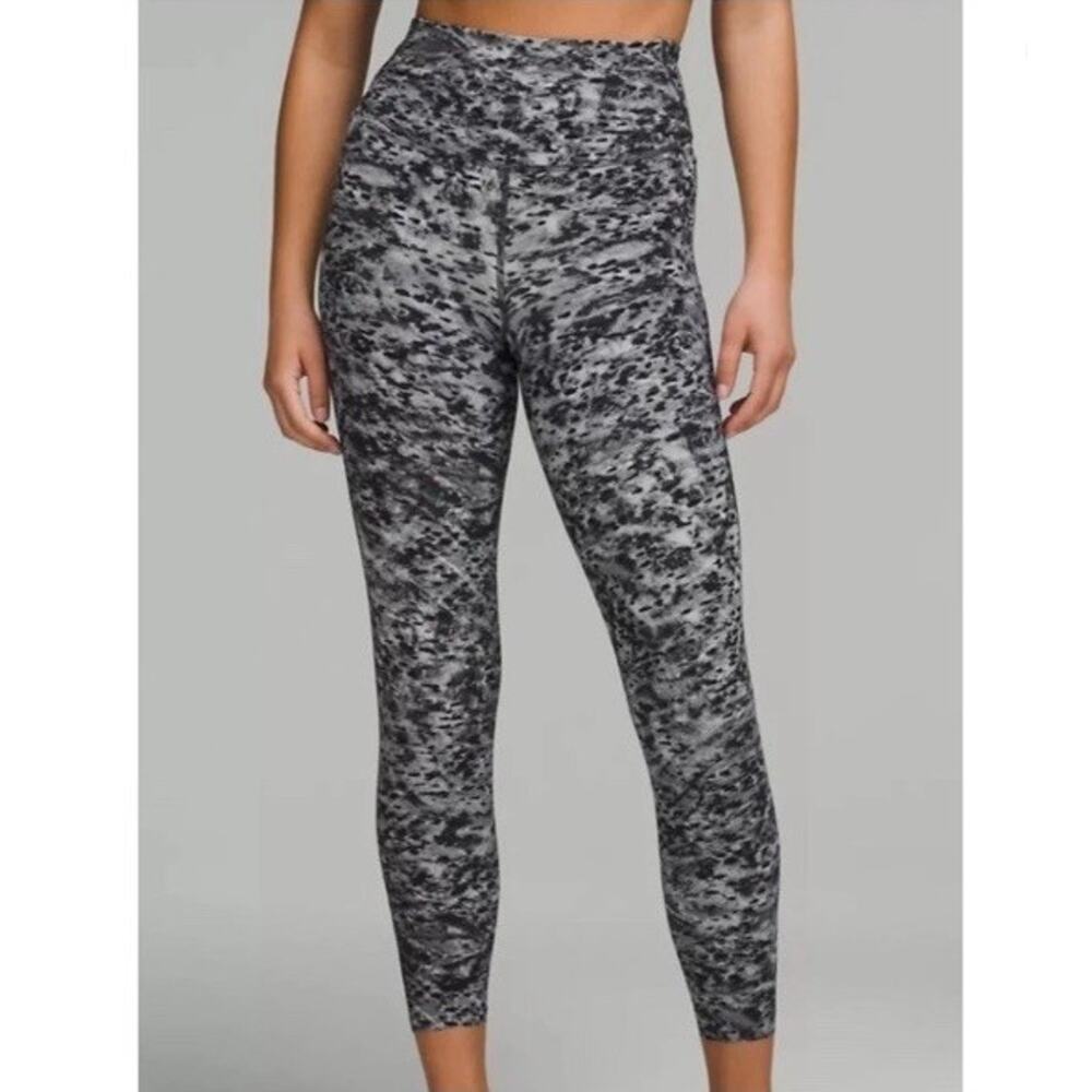 Lululemon Base Pace High Rise Leggings Size 4 Athletic Estuary Grey
